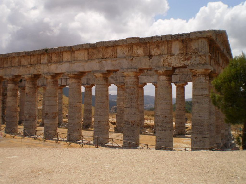 Dorian Temple (5th century BC).