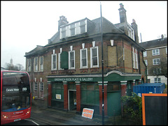 former Beehive pub
