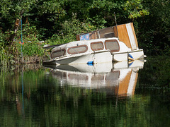 Sinking boat