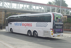 DSCF4668 Skills Coaches (National Express contractor) N8 (BX16 CHH) in Mansfield - 12 Sep 2018
