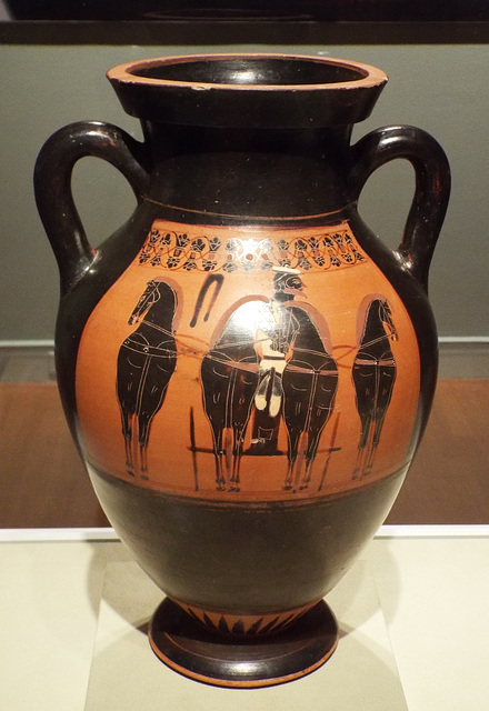 Black Figure Amphora Attributed to the Swing Painter in the Virginia Museum of Fine Arts, June 2018