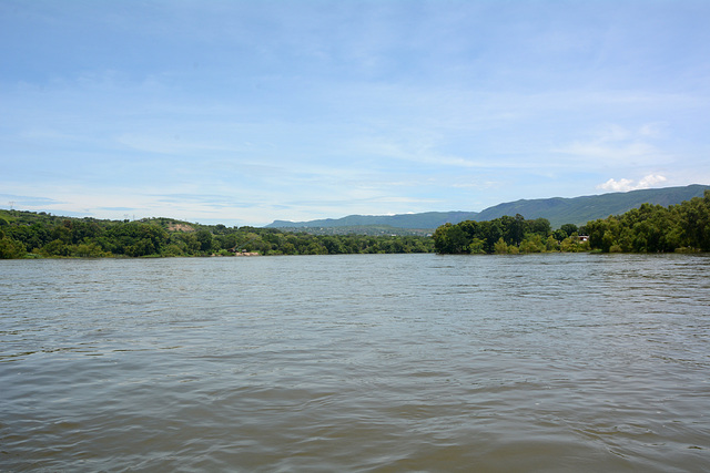 Mexico, The Grijalva River near the City of Chiapa de Corzo