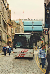 Kenzie’s Coaches L57 REW leaving Edinburgh Castle – 2 Aug 1997 (366-7)
