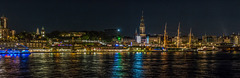 Hamburg's Waterfront at Night - Hafenpanorama von Steinwerder