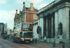 East Yorkshire 584 (N584 BRH) in Hull – 6 Mar 2000 (434-08)