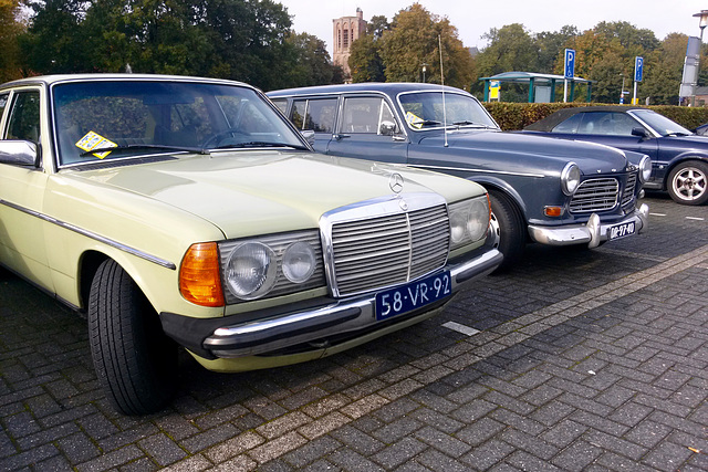 1978 Mercedes-Benz 200 & 1966 Volvo Amazon stationcar
