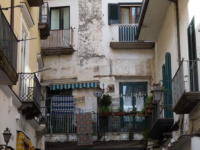 Amalfi- Cramped Quarters
