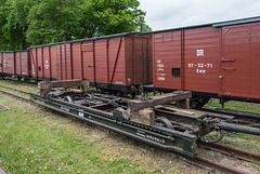 Rollwagen zum Transport normalspuriger Eisenbahnwagen