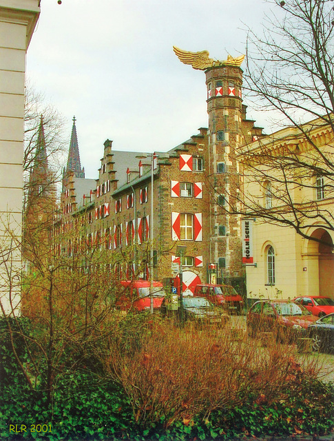 Köln, Zeughaus mit geflügeltem Auto