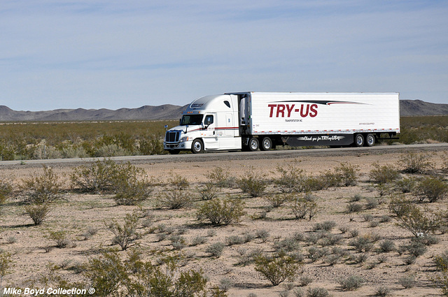 try us transportation frtlnr cascadia reefer van i40 ludlow ca 02'16 try us transportation frtlnr cascadia reefer van i40 ludlow ca 02'16