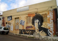 Bob Dylan mural.