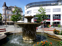 DE - Bad Neuenahr - Fountain at Platz an der Linde