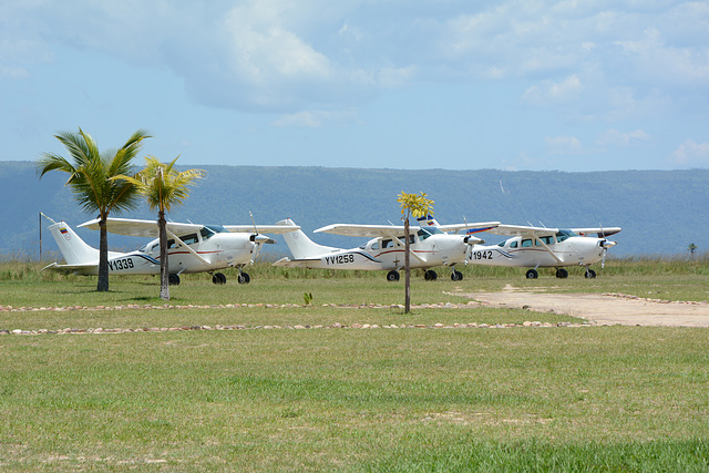 Venezuela, Uruyen Airfield, Ready to Fly over Auyantepui