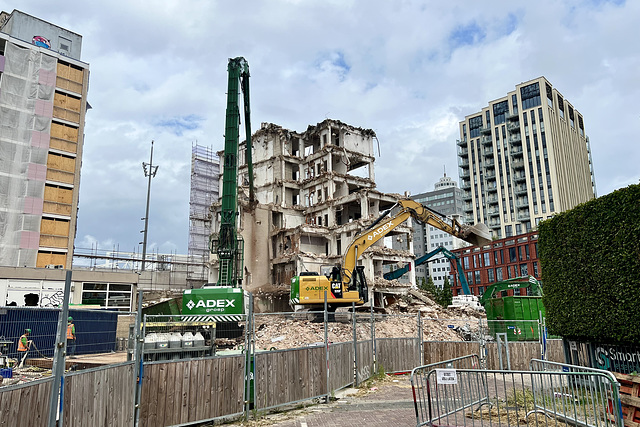 Demolition of Stationsweg 46