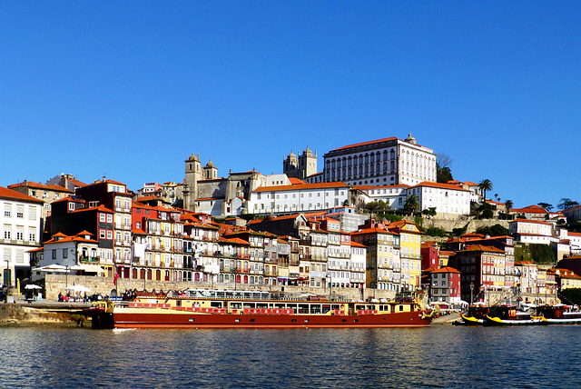 PT - Porto - Old Town seen from the Douro