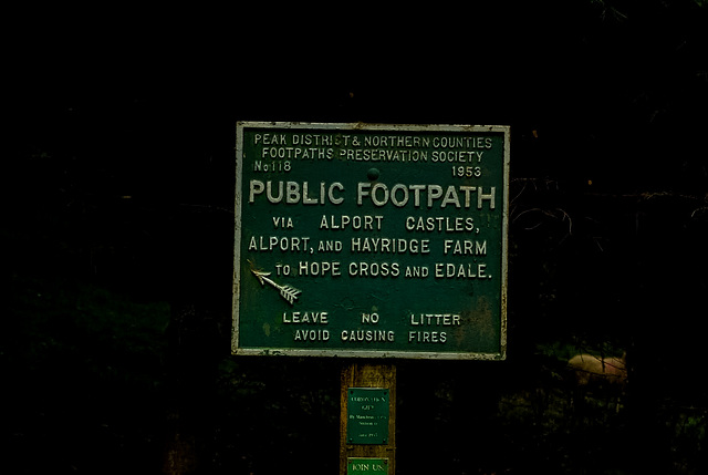 Footpath sign No118