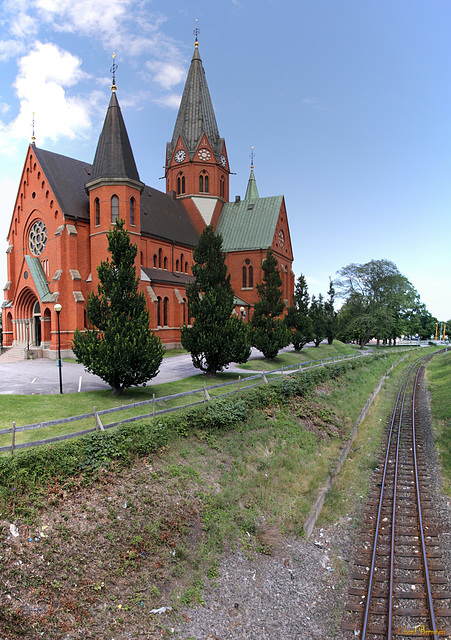 HFF - St. Petri Kyrka and dual gauge rail (PiP)