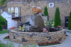 Moldova, Mileştii Mici, Fountain of White Wine