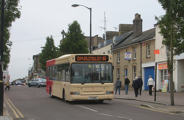 DSCN3345 Essex County Buses T75 WWV in Bury St. Edmunds - 2 Sep 2009