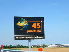 45° Parallelo - Metà strada tra Polo Nord ed Equatore (A7 - Casei Gerola - PV)