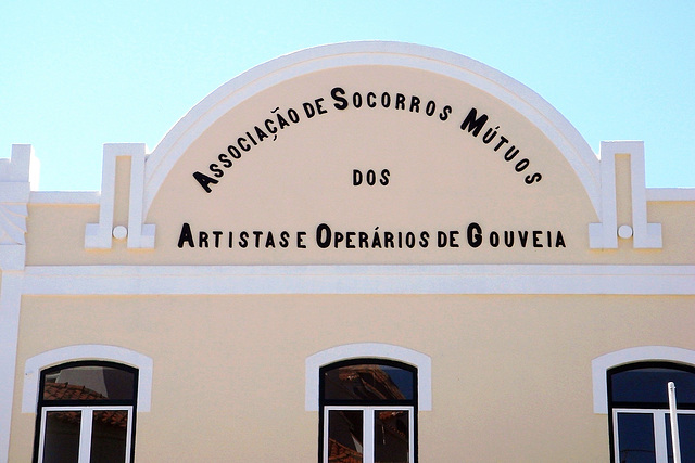 “Association of Mutual Aid of Artists and Workers of Gouveia” Republican Center Fernão Botto Machado