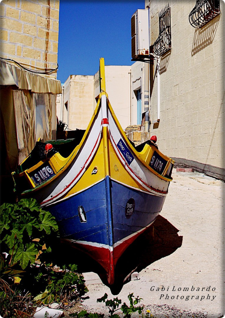 a boat in the lane (Malta)