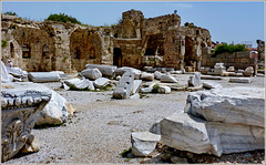 SIDE : altri resti della città romana