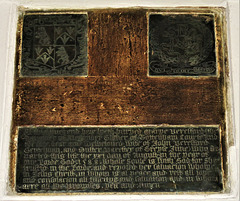 epitaph and heraldry in brass on tomb of mary beresford +1588, old st pancras church,camden,london