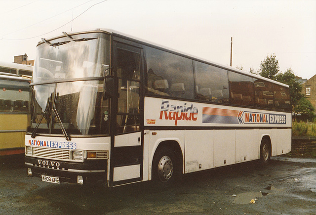 Yelloway-Trathen A308 XHE at Rochdale – 11 Sep 1988 (74-43)