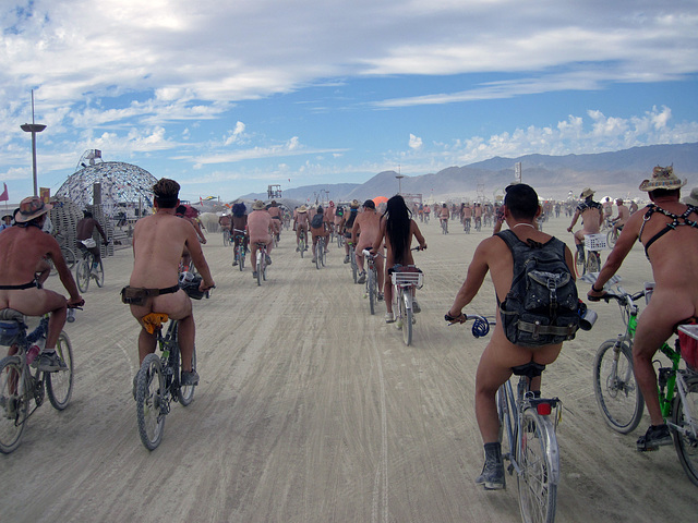 Naked Pub Crawl - Burning Man 2016 (6930)