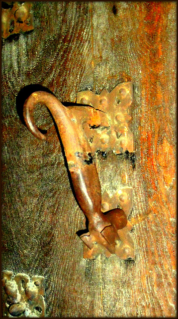 Doggy door knocker