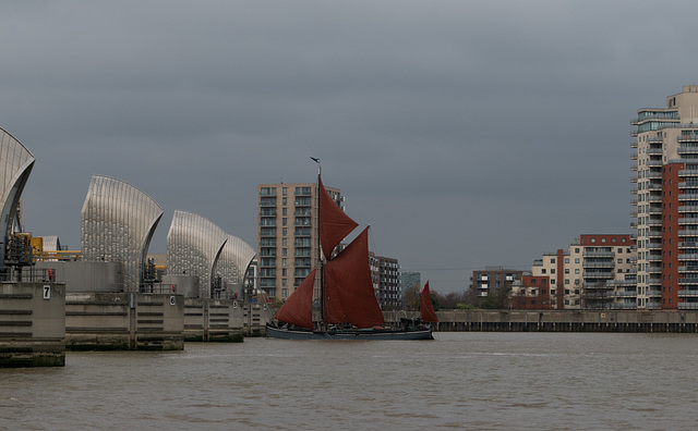 London Thames Barrier / Xylonite sailing barge (#0225)