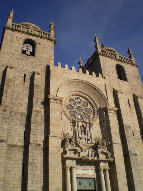 Porto Cathedral - façade.