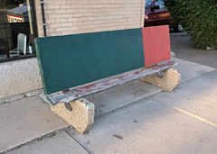 Banc de fortune / Makeshift bench