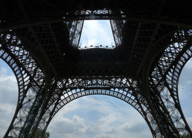 #35 - Daniela Brocca - Tour Eiffel - 26̊ 2points