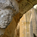 Tête sculptée à l'entrée de l'église Saint-Lubin de Yèvre-le-Châtel - Loiret