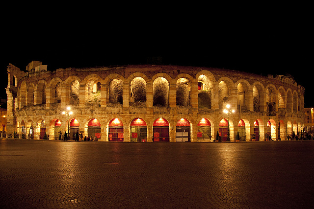 Arena di Verona - GOLDEN BEAUTY
