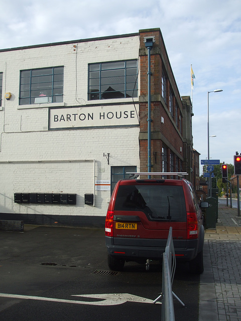 DSCF5326 Barton House, the former head office of Barton Transport in Chilwell - 25 Sep 2016