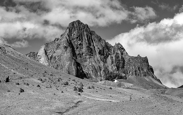 Cerro Zeballos - 2300 m
