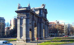 ES - Madrid - Puerta de Alcalá (2012)