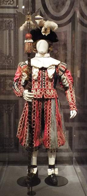 Ceremonial Uniform of the Cent-Suisses in the Metropoliltan Museum of Art, May 2018