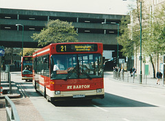 Barton Buses R933 RAU in Nottingham - 16 Apr 2002