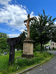 DE - Linz - Kruzifix bei St. Martin