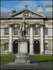 George II statue