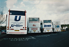 Coaches taking a break at Ferrybridge Service Area (A1M62) – 4 Mar 2000 (433-4A)