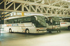 Bebb Travel V32 HAX and Dorset Travel R351 LPR at London (Victoria) - 8 Jun 2000