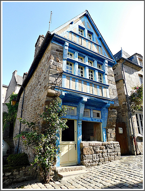 Maison de la rue du Jerzual ( petit Fort) à Dinan (22)