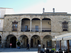 Orellana Palace (16th century).