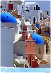 Santorini : Oia - Tante chiese e tante scale -