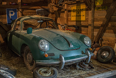 Porsche "verstaubt" im Porsche-Museum